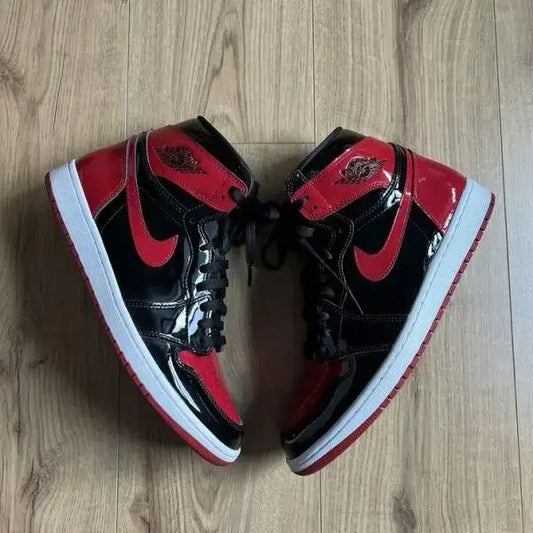 Air Jordan 1 Retro High OG Patent Bred