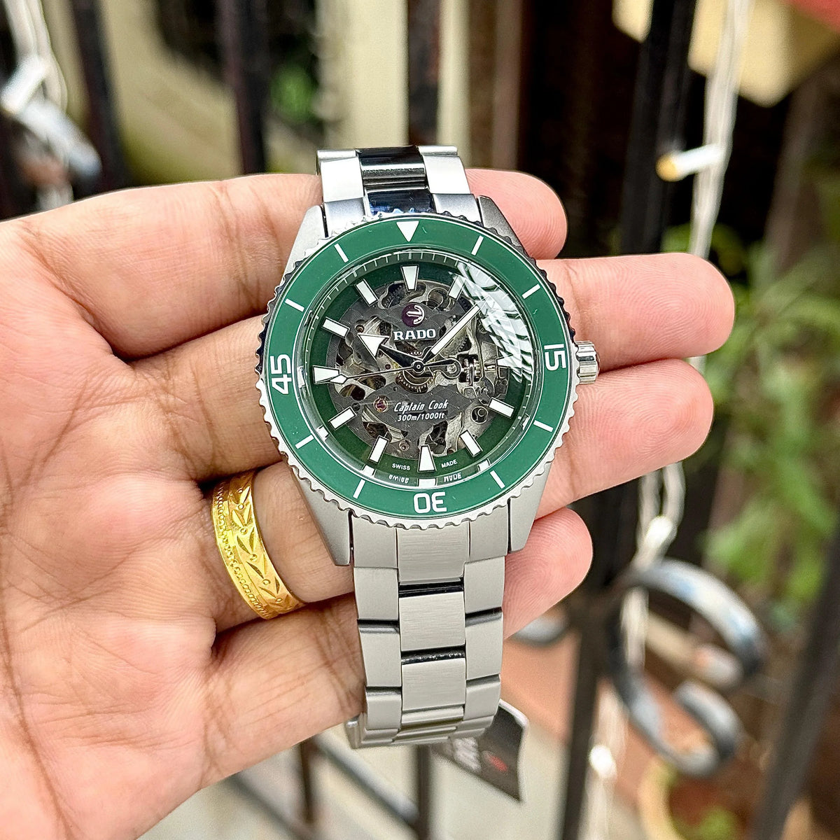 Ra_do Captain Cook Automatic